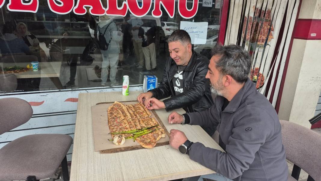 Konya'nın sevilen lezzeti Etliekmeğe bir rakip çıktı! 3